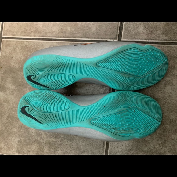 NIKE MERCURIAL VICTORY CR7 Indoor Soccer - Picture 5 of 7